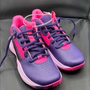 Under Armour NEW youth 5.5 women’s 7 Purple and Pink Sneakers